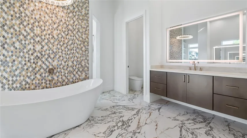 Primary bath