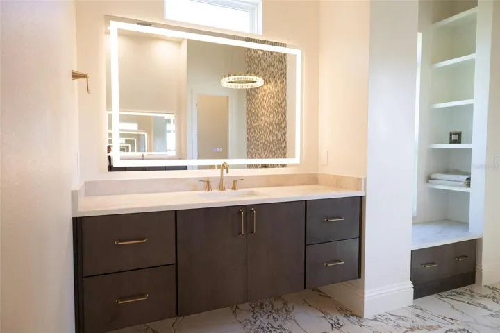 Primary bath