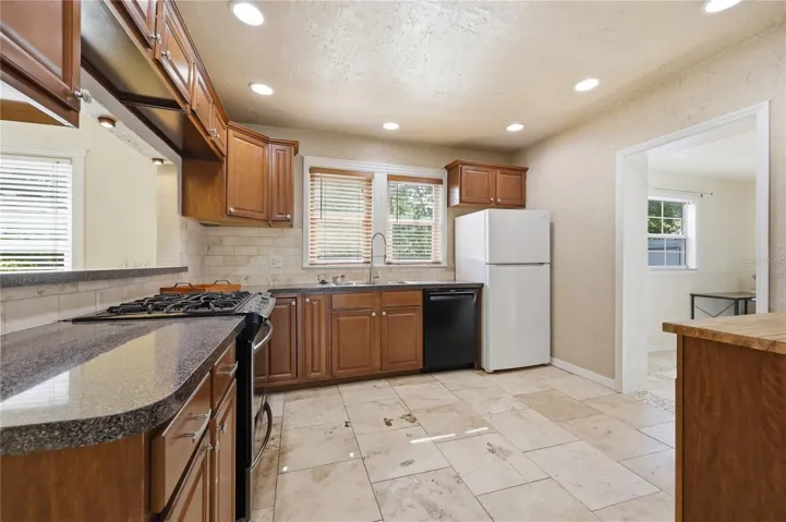 Large kitchen