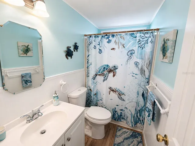 Coastal Guest Bathroom