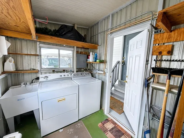 Laundry Room to Outside