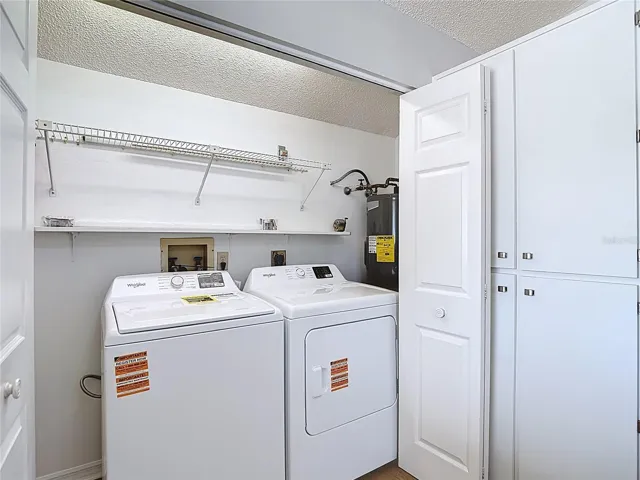 KITCHEN LAUNDRY
