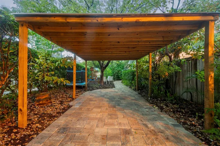 Carport