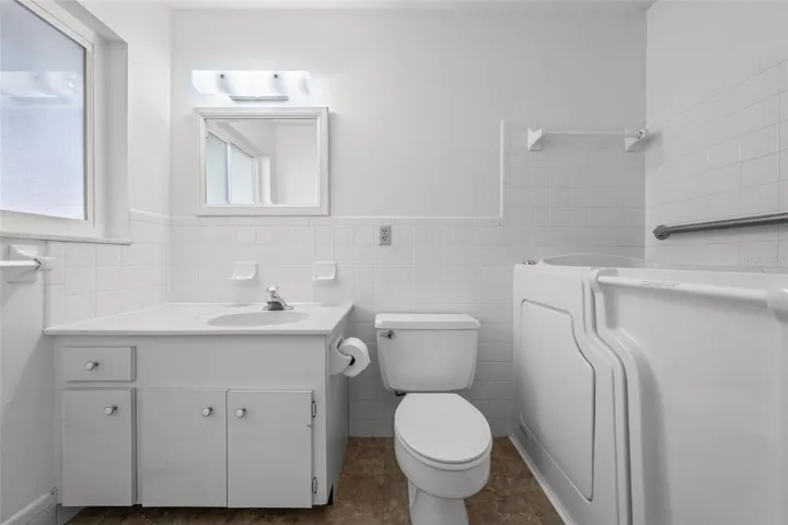 Master En-Suite