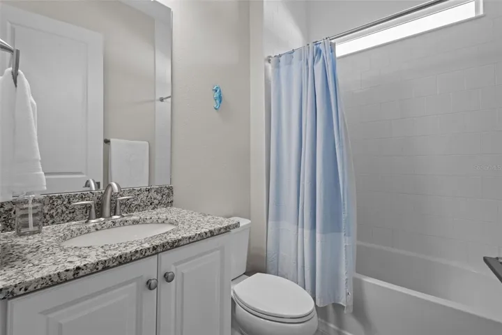 Bathroom 3 located between bedroom 3 and bedroom 4