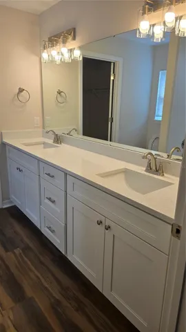 primary bath double sink