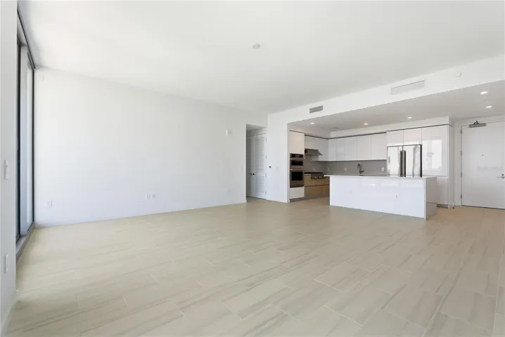 Great Room, Endless Horizon