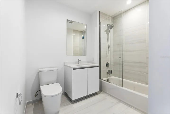 Guest Bath, Spa Finishes
