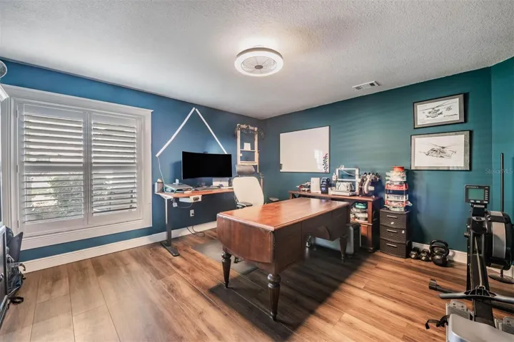 Office conveniently in front