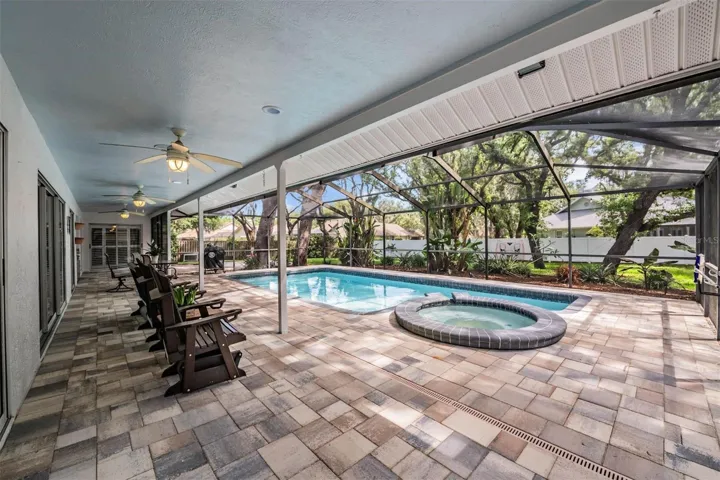 So much patio space!