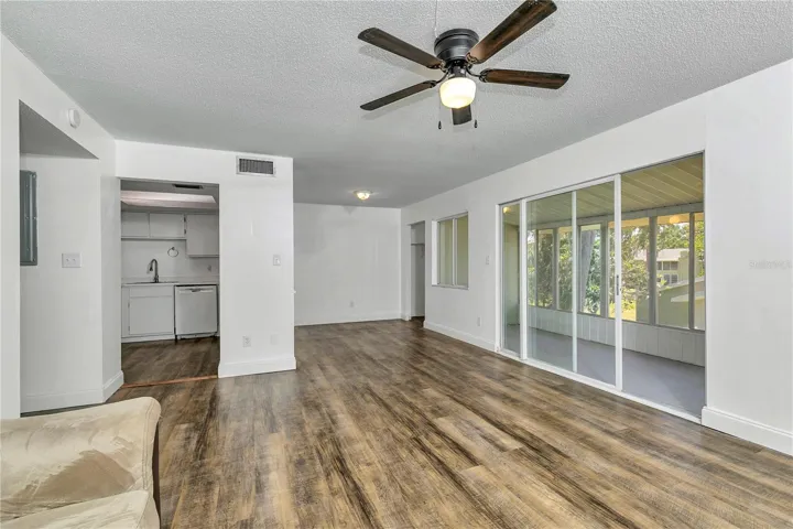 Living Room/Dining room