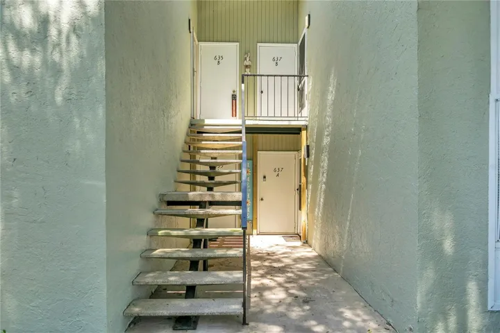 637 SILVER PASS UNIT B, OCALA FL