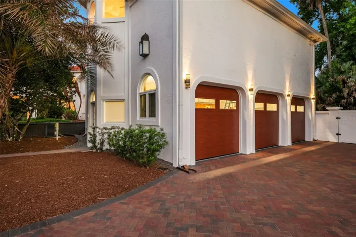 3 Car garage
