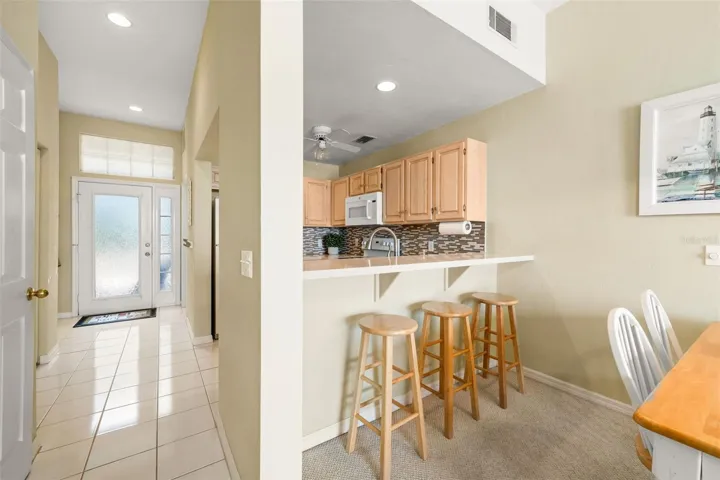 Dining area Breakfast bar