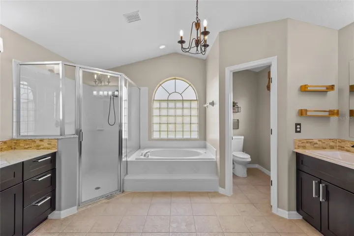Primary Bath dual sinks, dual walk in closets