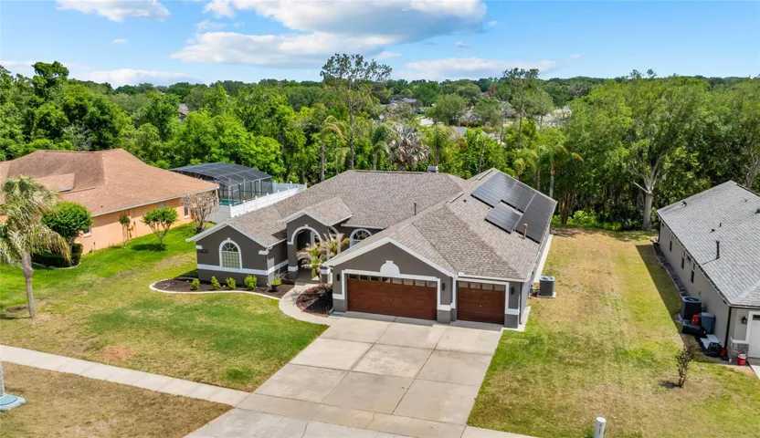wide Driveway for 3+ Vehicles