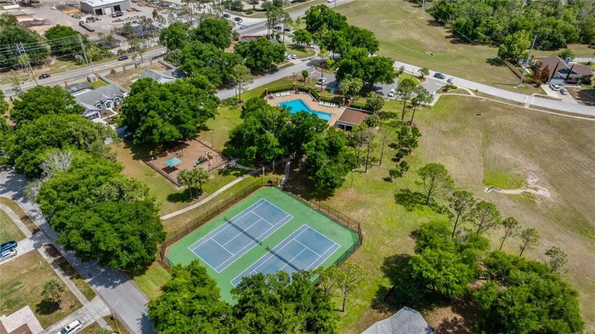 Community tennis courts