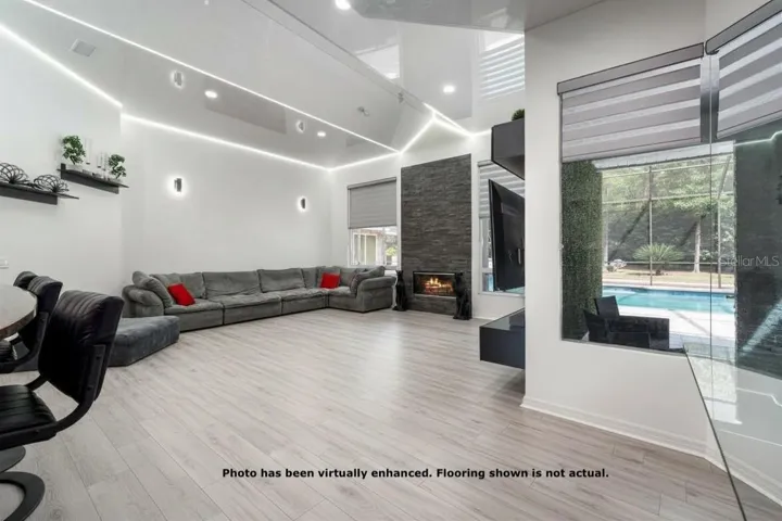 Floor potential with matching LVP