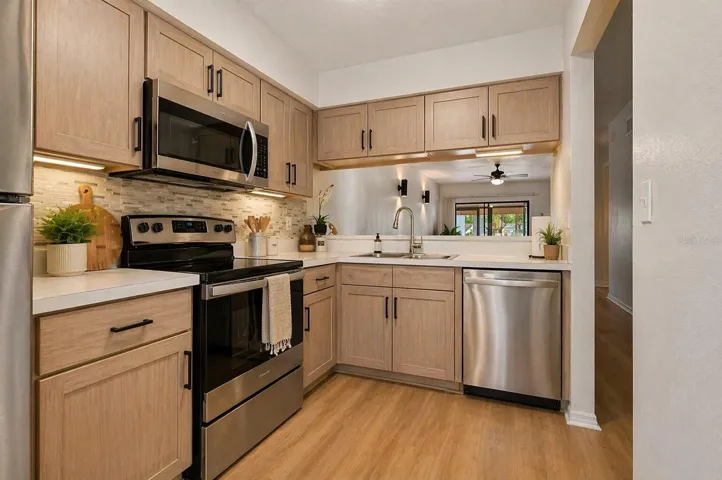Virtually Stage Kitchen
