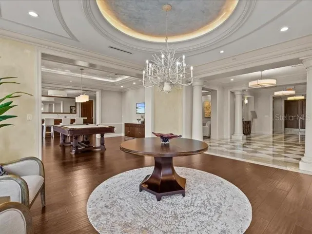 Owners lounge