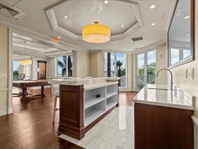 Owners lounge