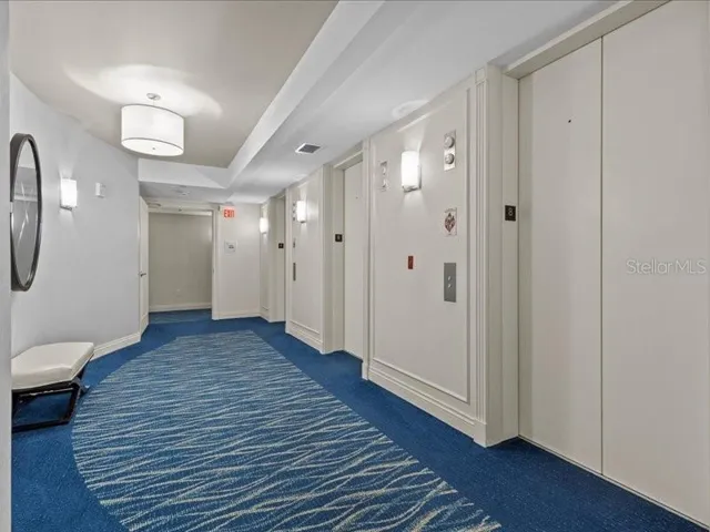 Elevator vestibule