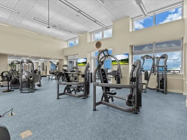 5th floor amenity fitness
