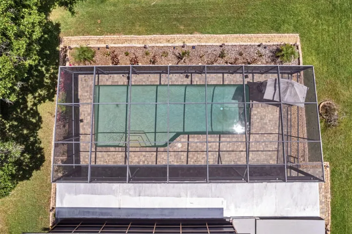 1400+sqft pool and lanai