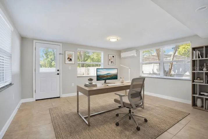 Virtually staged Flex space.  This room can be utilized in so many ways.