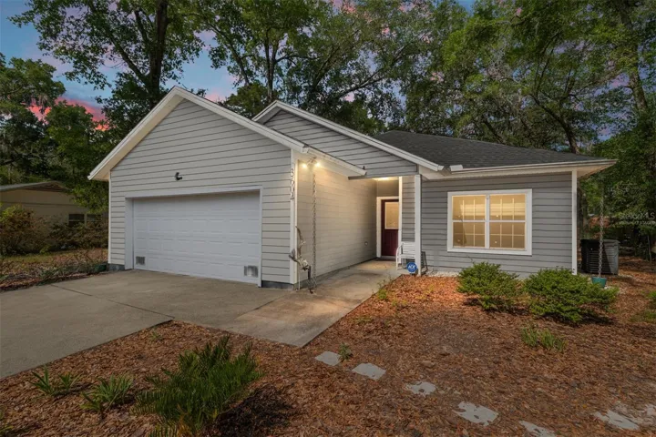 Welcome HOME!    Virtually Staged