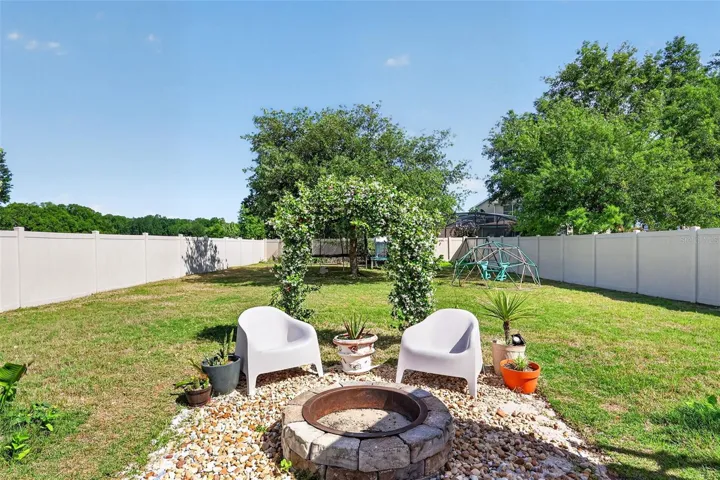 Outdoor firepit