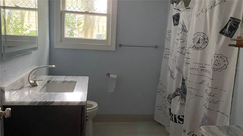 2nd Bathroom