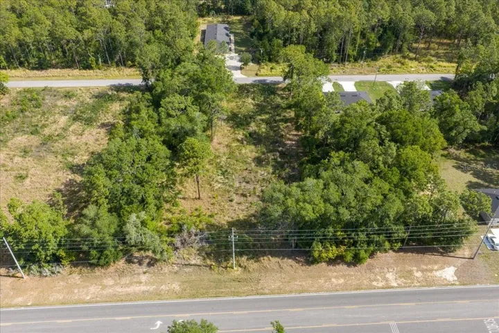 View of subject property and surrounding area facing north