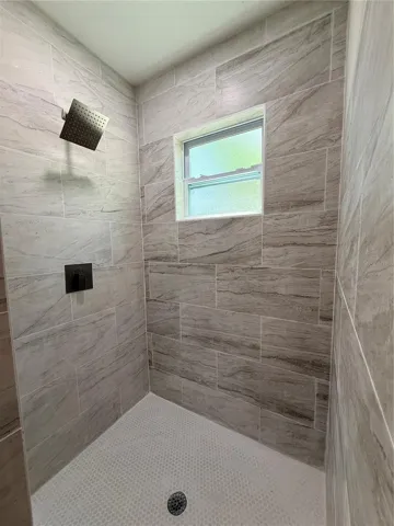 Primary shower