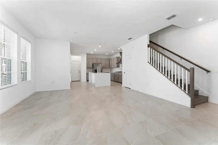 Dining Area & Kitchen