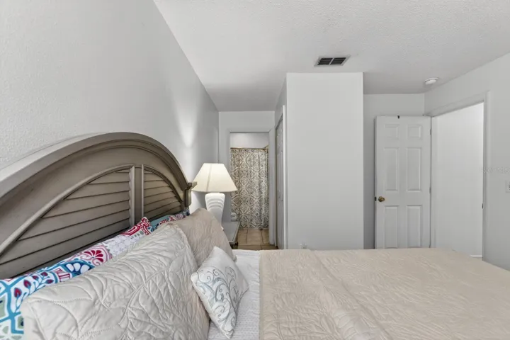 Master 2/ Bathroom 2