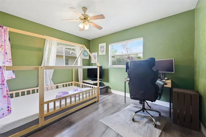 BEDROOM2