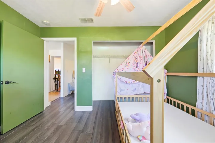 BEDROOM2