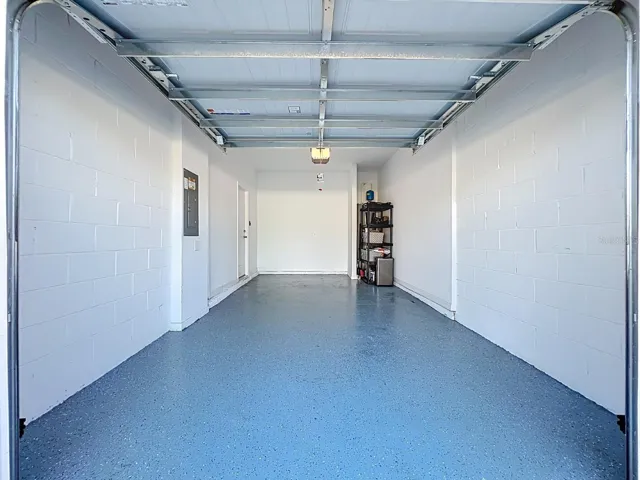 Garage (coated flooring)