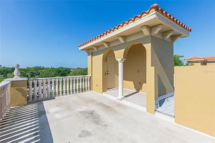 Take the elevator to the foyer on roof top deck...