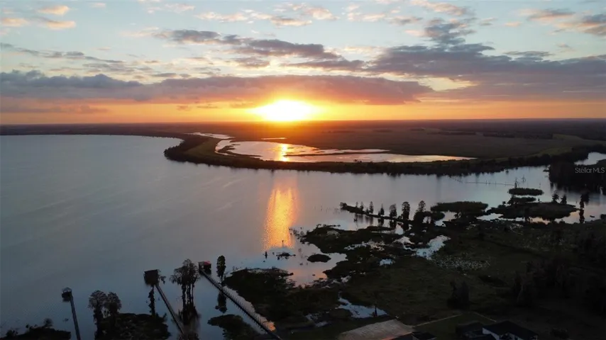SUNRISE ON LAKE HANCOCK