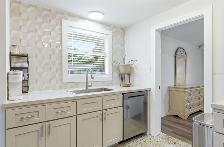 3/2 kitchen