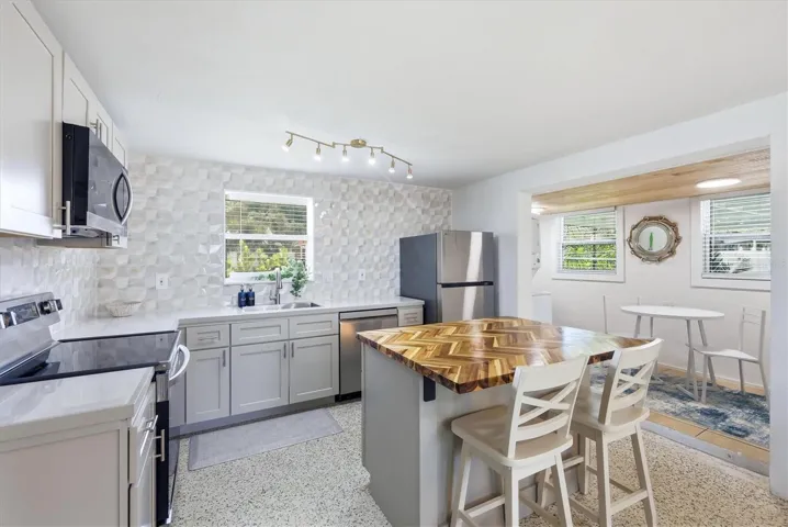 1/1 kitchen