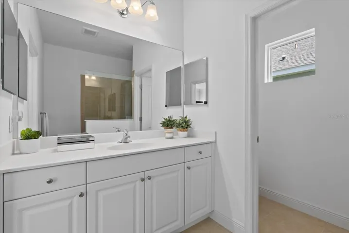 En suite bathroom