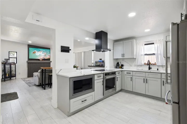 Full stainless steel appliance package