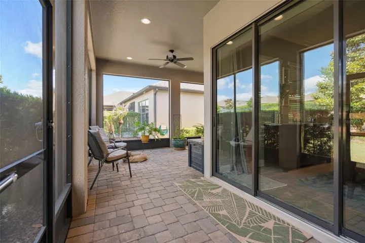 Spacious Under Roof Lanai