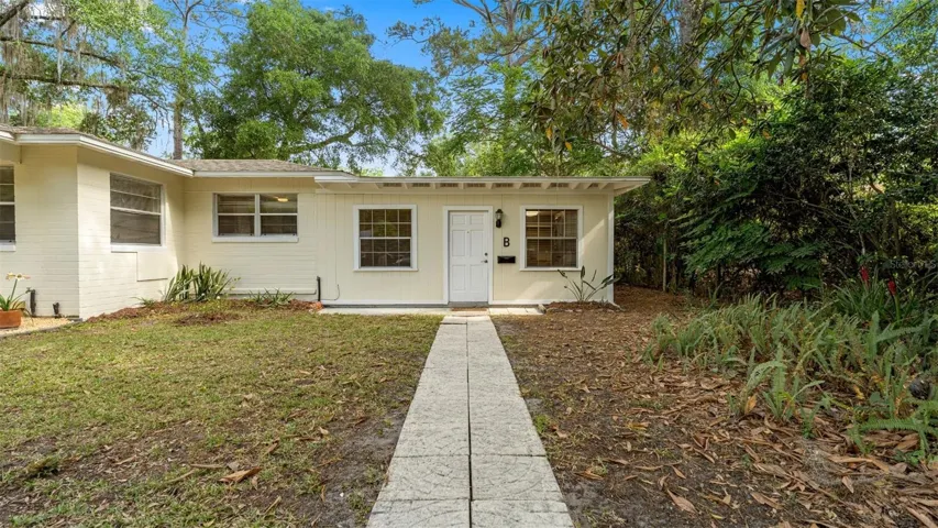 Unit B Private Entrance