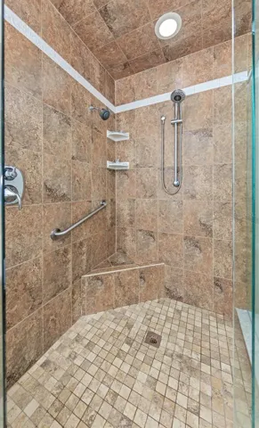 Master  bath