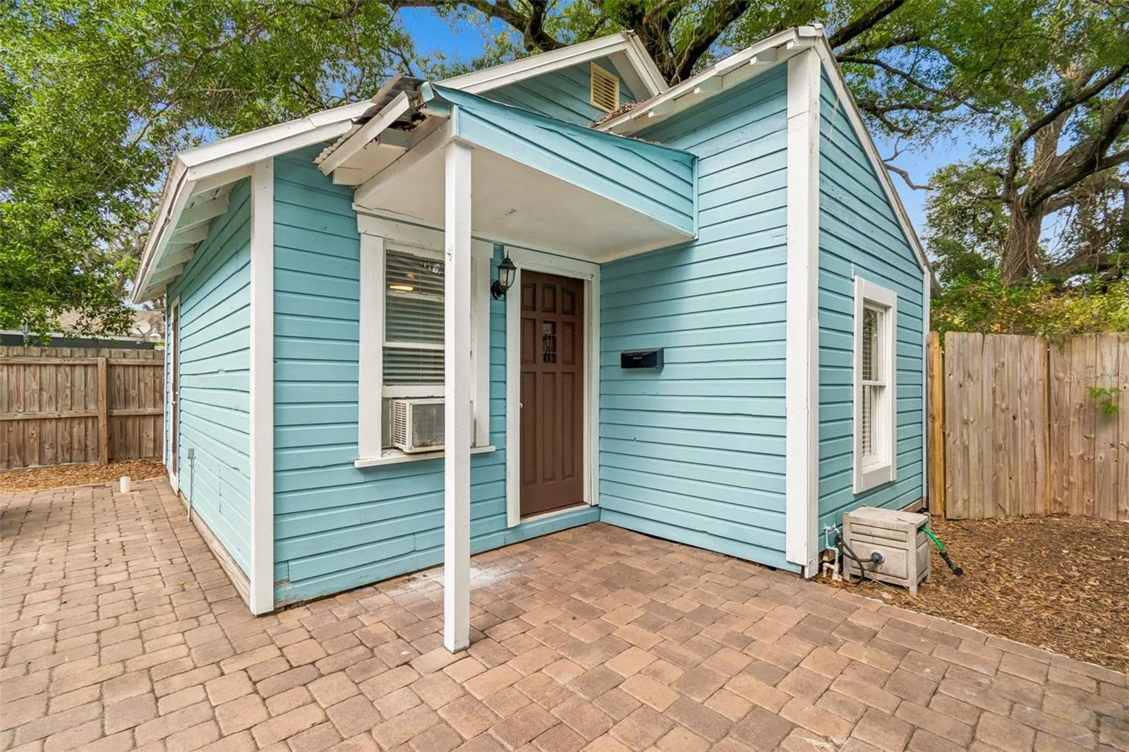 Detached Apartment