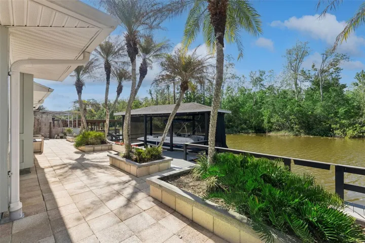 Stunning Canal & Conservation Views